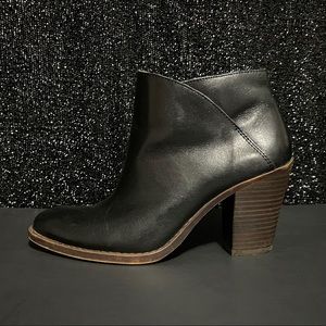 Lucky Brand Eesa  Leather Black Ankle Boot